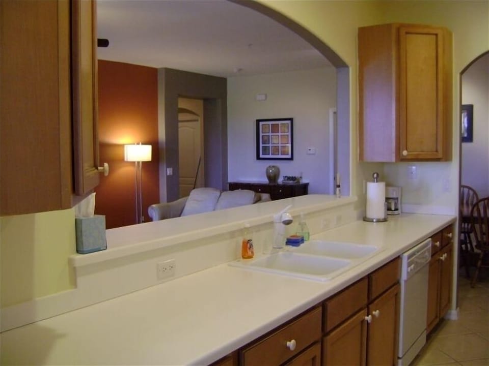 Kitchen - Dishwasher, Garbage Disposal, Microwave, Refrig./Ice Maker