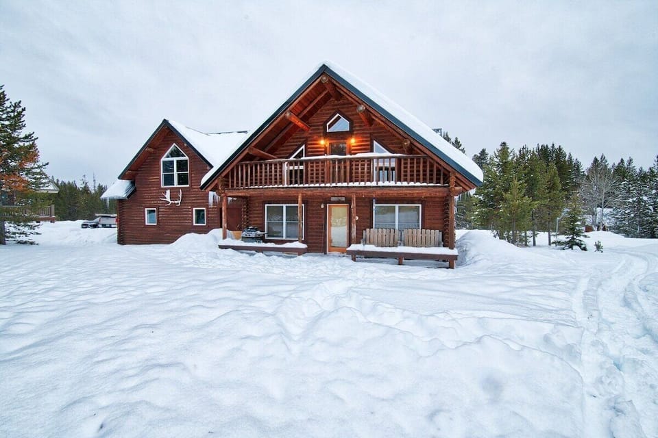 Welcome to the Yellowstone Escape!