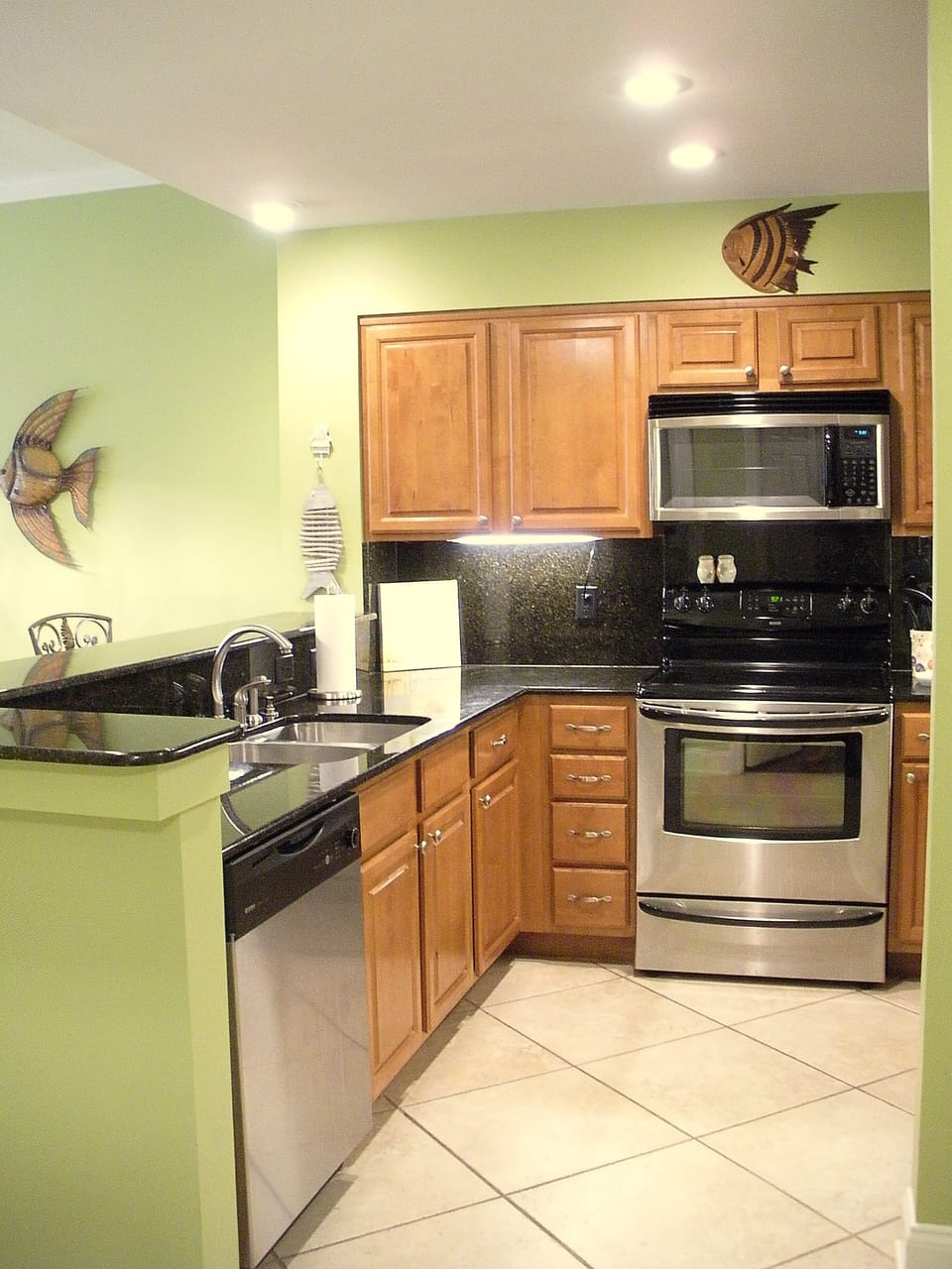 Fully equipped kitchen