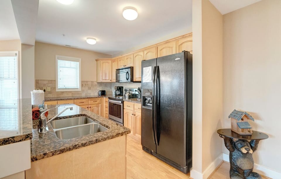 Kitchen--- Granite Counter-tops