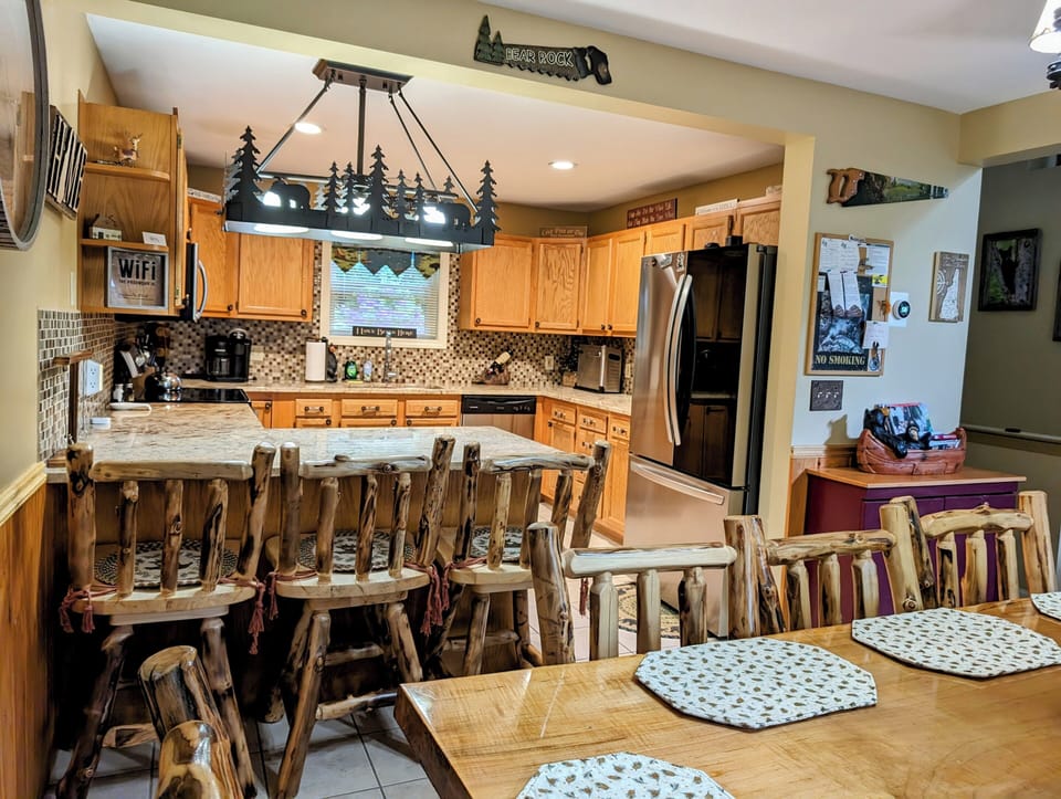 Fully equipped kitchen main level