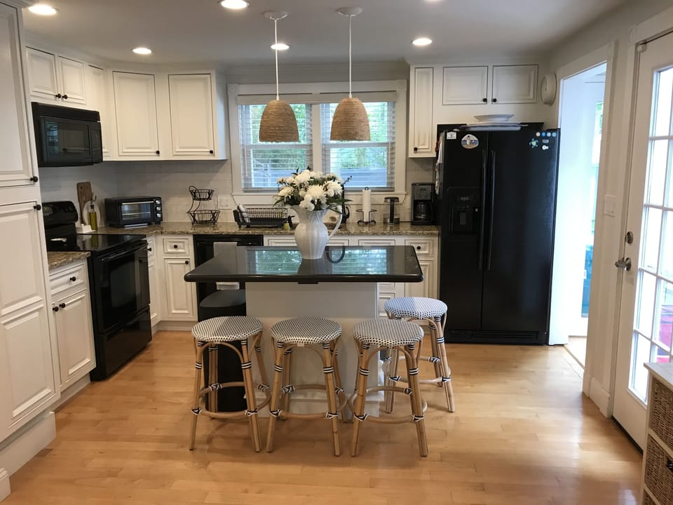 Fully equipped, newly renovated kitchen, open to living area.