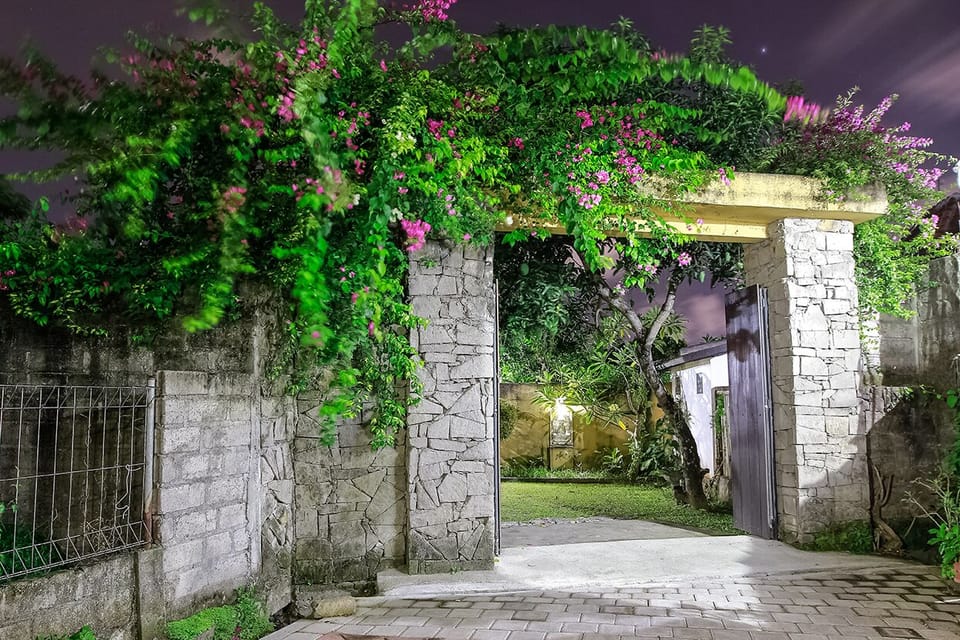 Hidden 4 Bedroom Joglo Historical Home