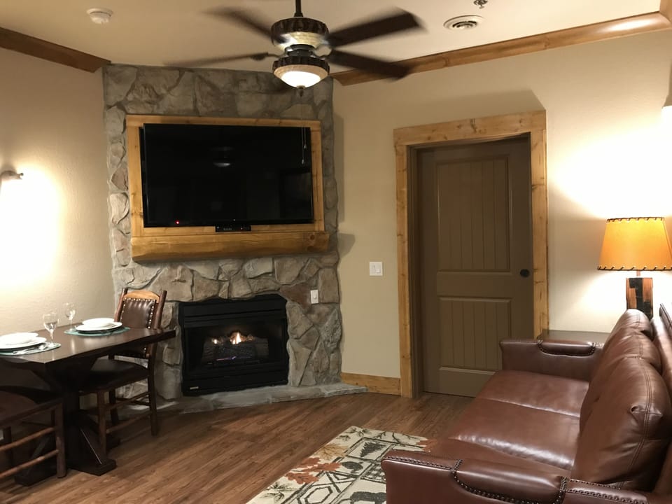 Living room, fireplace and dining table 2nd room