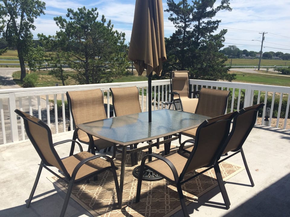 Rear deck 