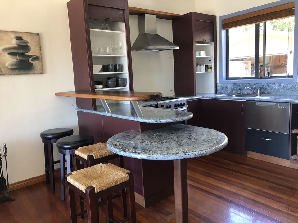 FULLY EQUIPED KITCHEN