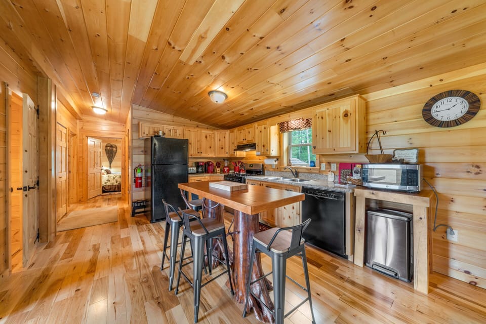 Another view of our open kitchen, note the ADK decor through out... 