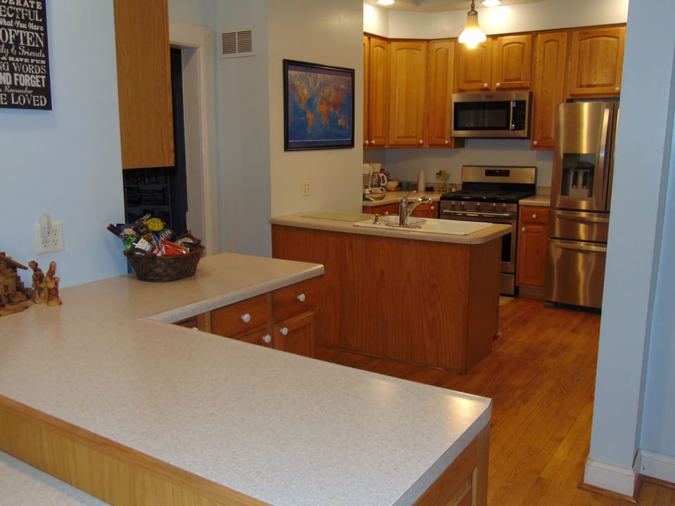 Kitchen with lots of prep space!