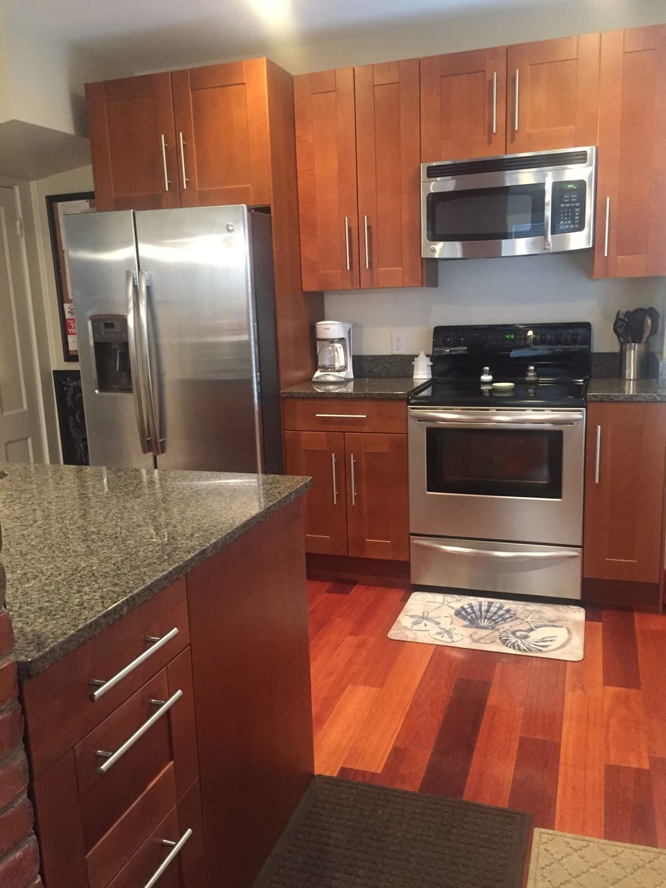 Fully applianced kitchen