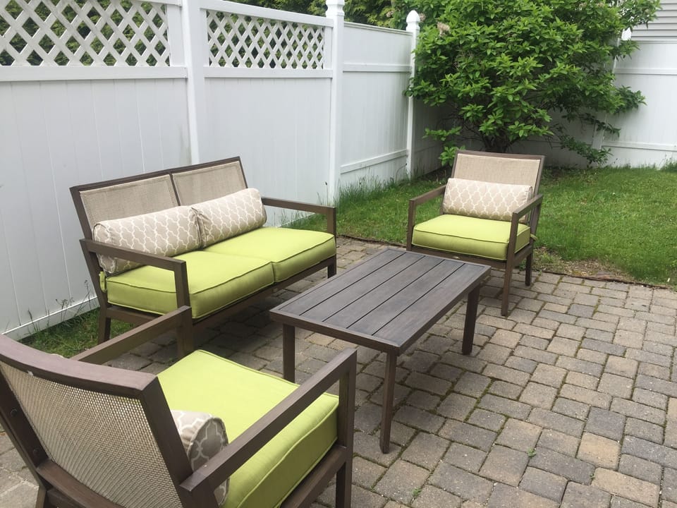 Seasonal outdoor seating