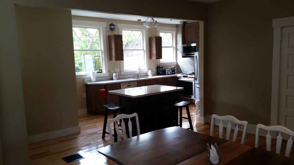 Dining Room looking into Kitchen
