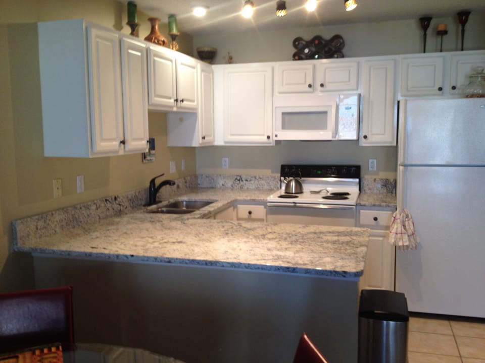 Let's cook with a fully equipted kitchen!