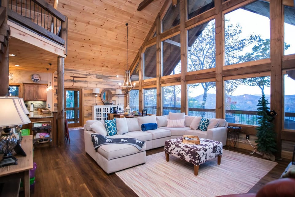 Open floor plan with Family room, kitchen, and dining