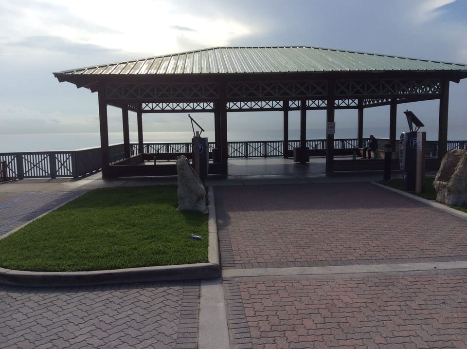 Boca South Beach entrance and shelter 1/2 block from house. 