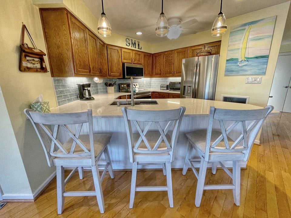 Kitchen bar