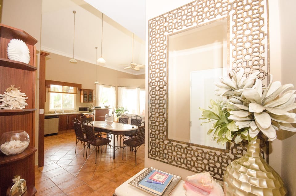 Entrance and foyer