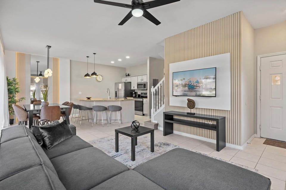 8549 Bay Lily Loop (2).jpg