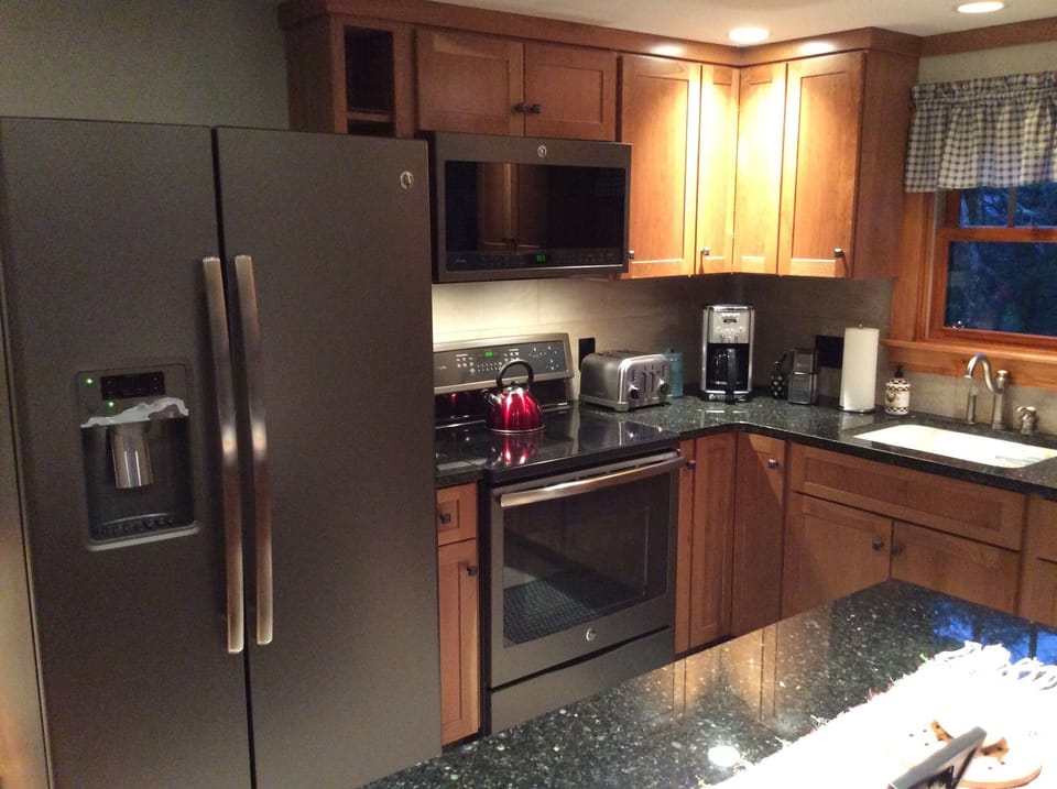 Kitchen Appliances including Coffee Grinder