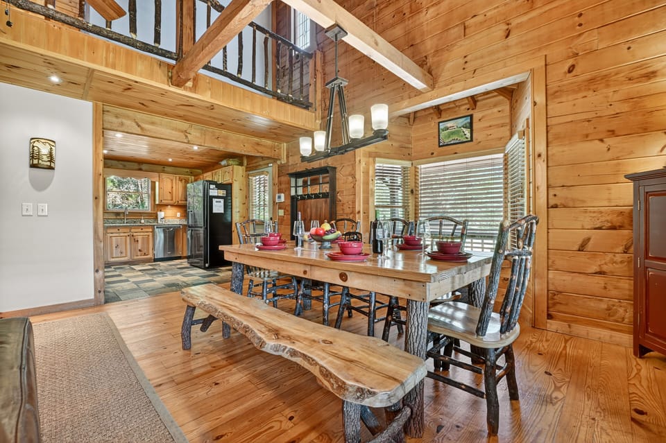 Just envision spending the holidays or other special occasions at this lovely mountain cabin rentall