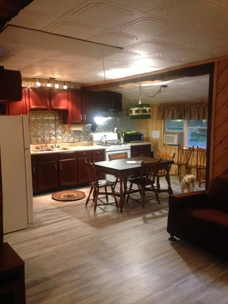 Our cozy kitchen & dining area