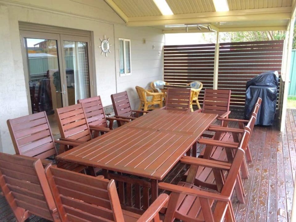 Large outdoor entertainment area