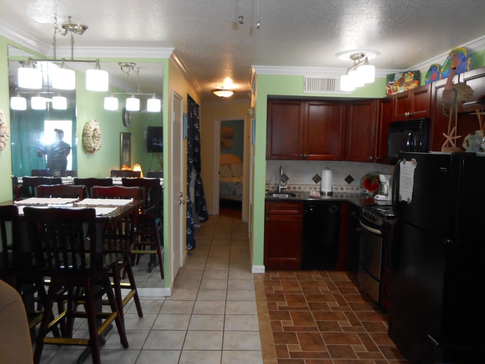 Kitchen after fresh paint. Also new lighting