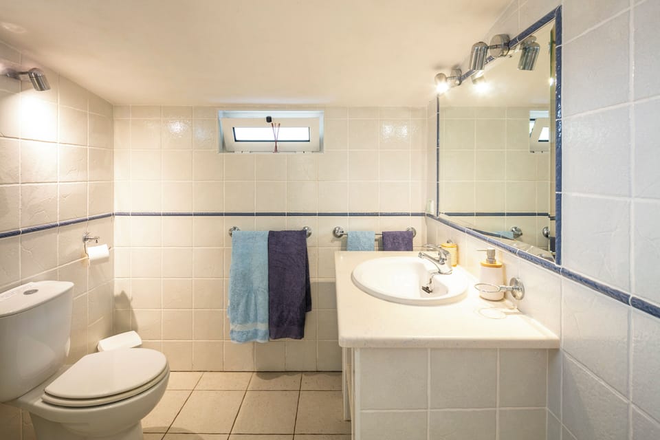 En-suite for Bedroom 3