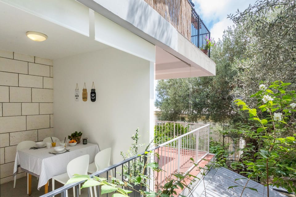 covered terrace