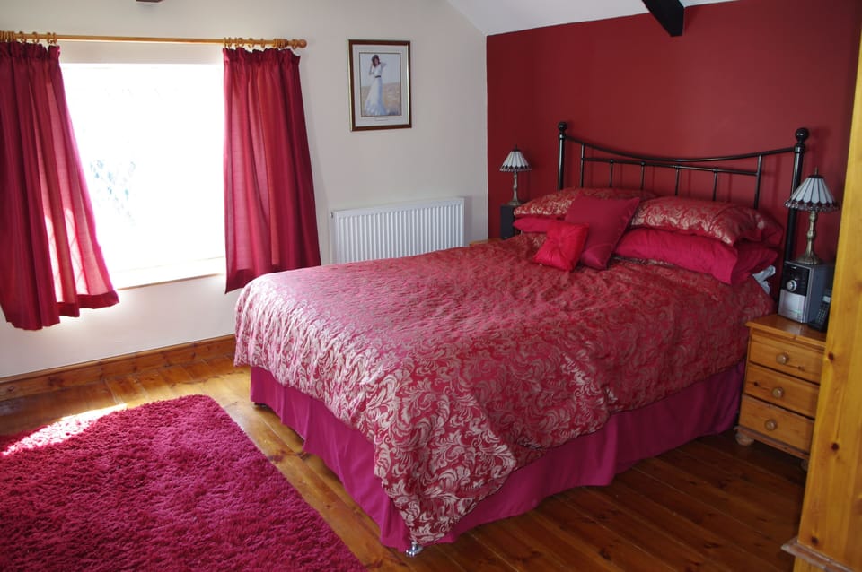 Main bedroom, with en-suite
