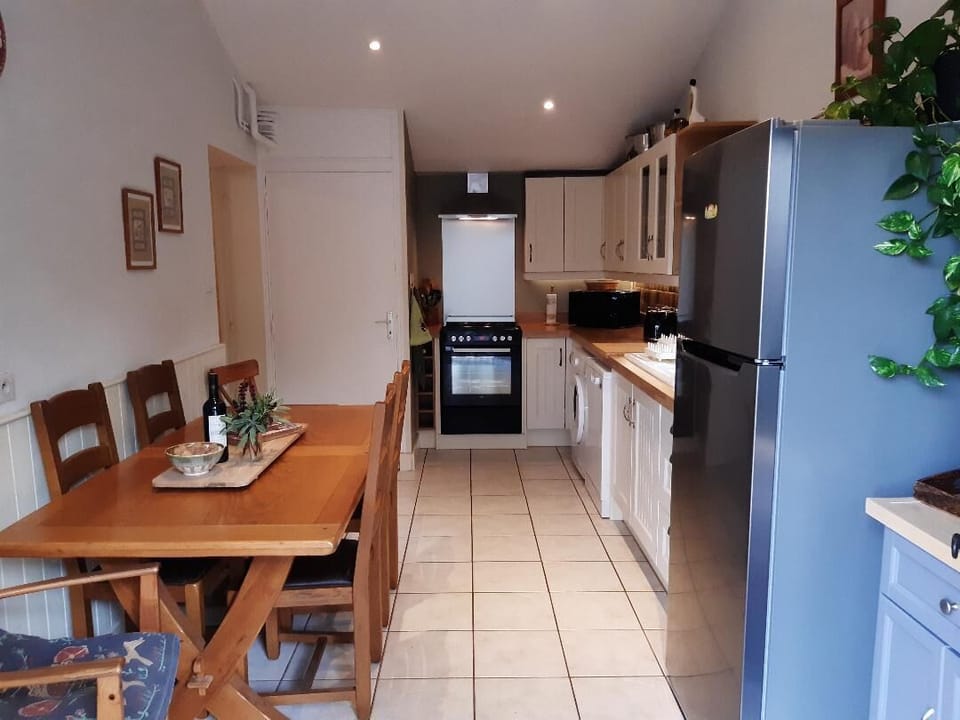 The kitchen from the courtyard
