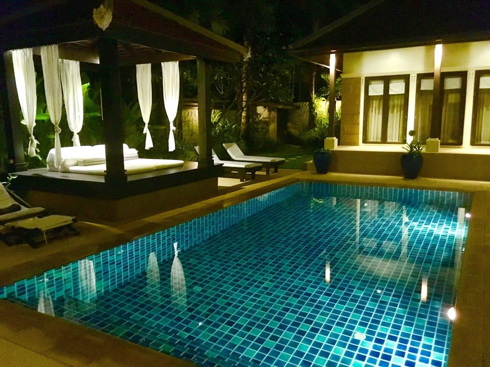 The sala, pavillion, a wonderful place to relax and have a private massage.
