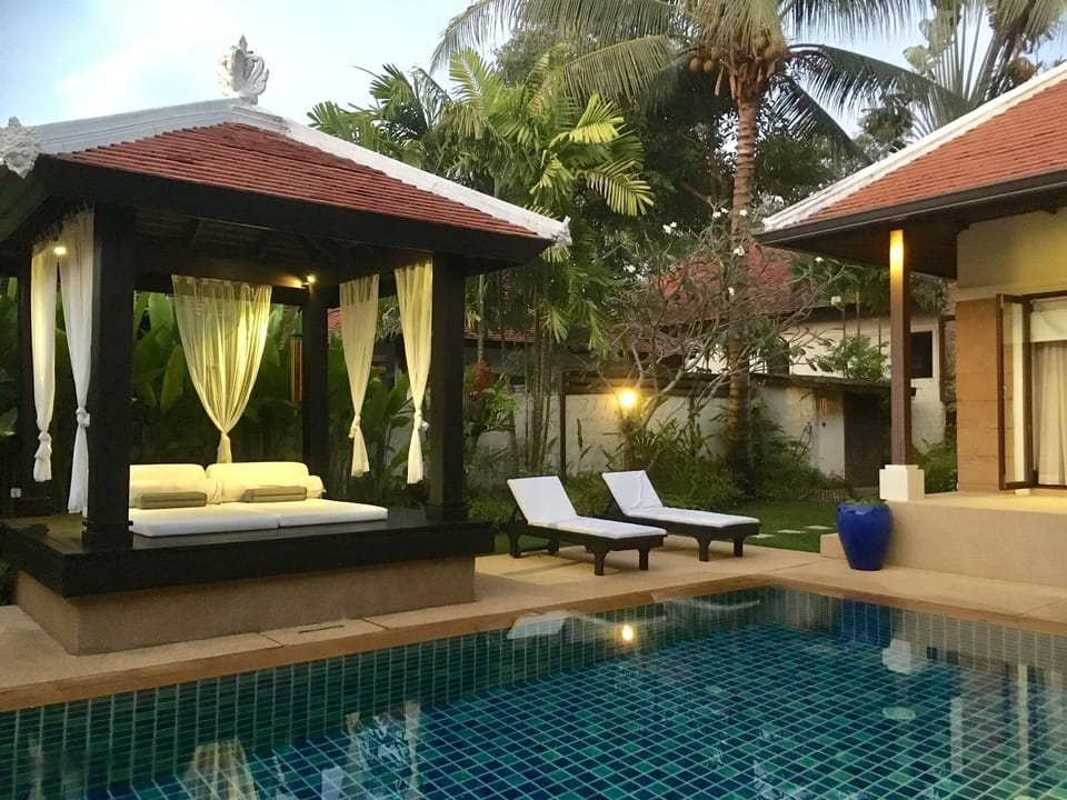 The sala, pavillion, a wonderful shade for relaxing near  private swimming pool.
