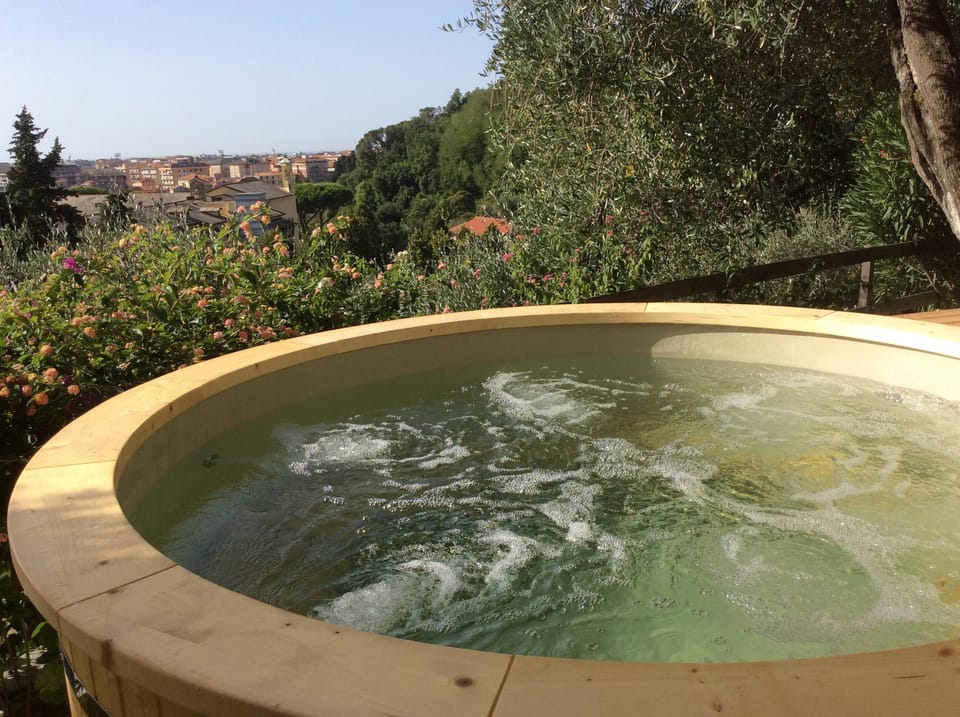 hot tub-jacuzzi overlooking the town of Chiavari