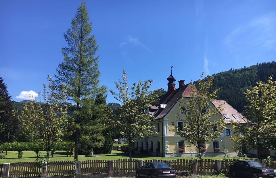 The little Schloss next door!
