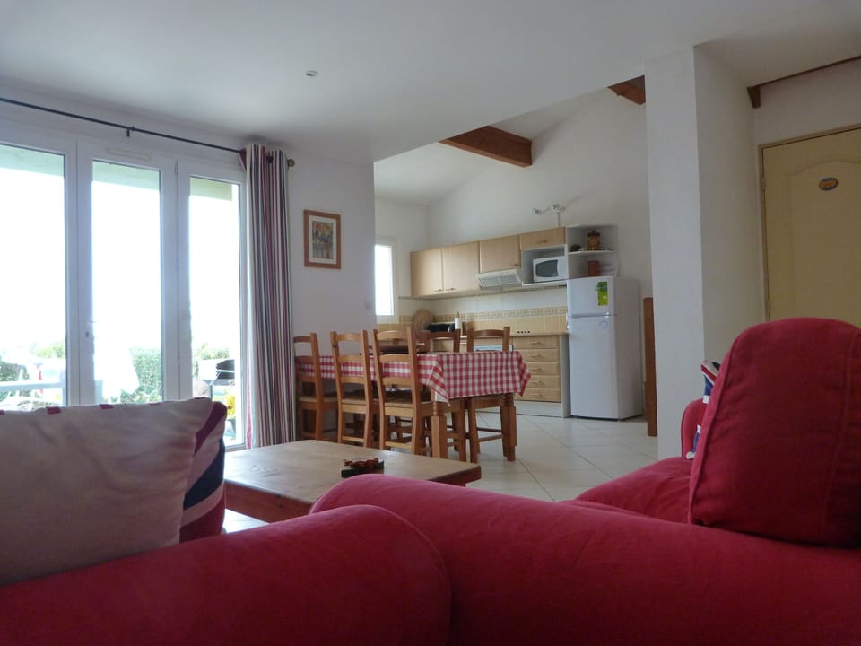 Lounge, Diner and Kitchen