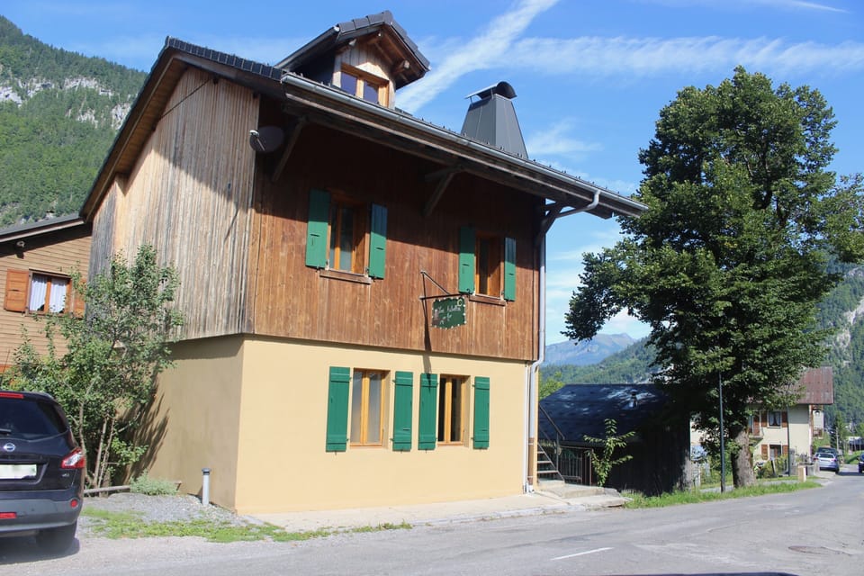 Les Hibelles in summer