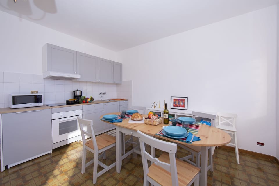 Kitchen and dining area