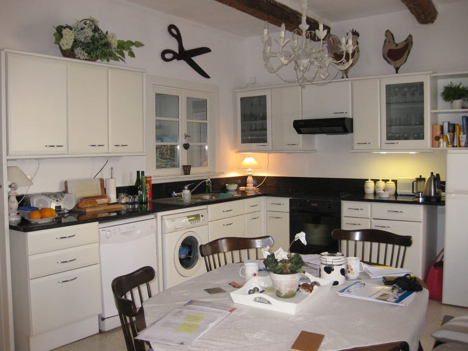 Kitchen - dining room
