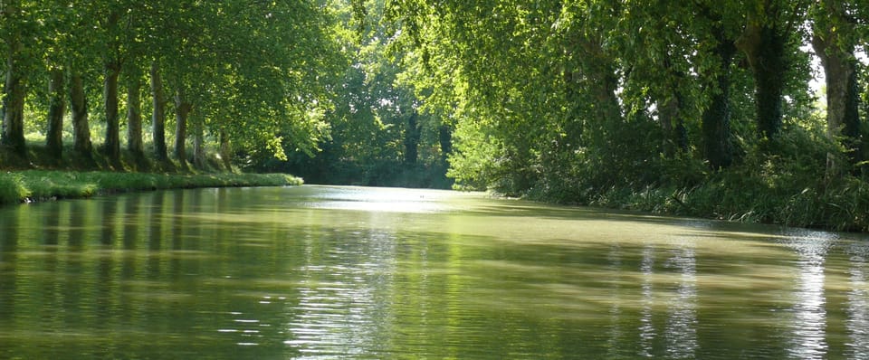 The beautiful Canal du Midi just 25 minutes away.