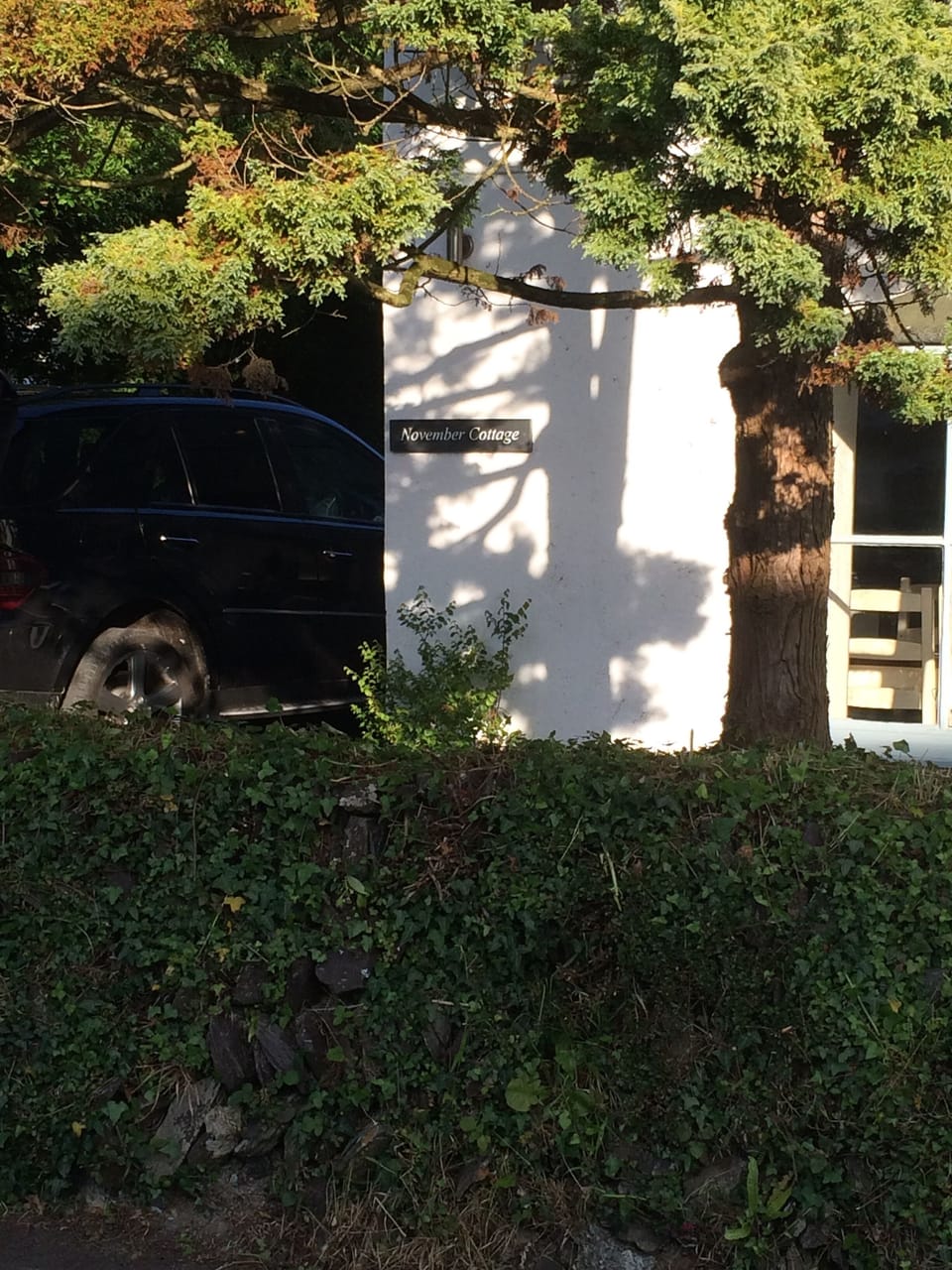 November Cottage, St Kew Highway