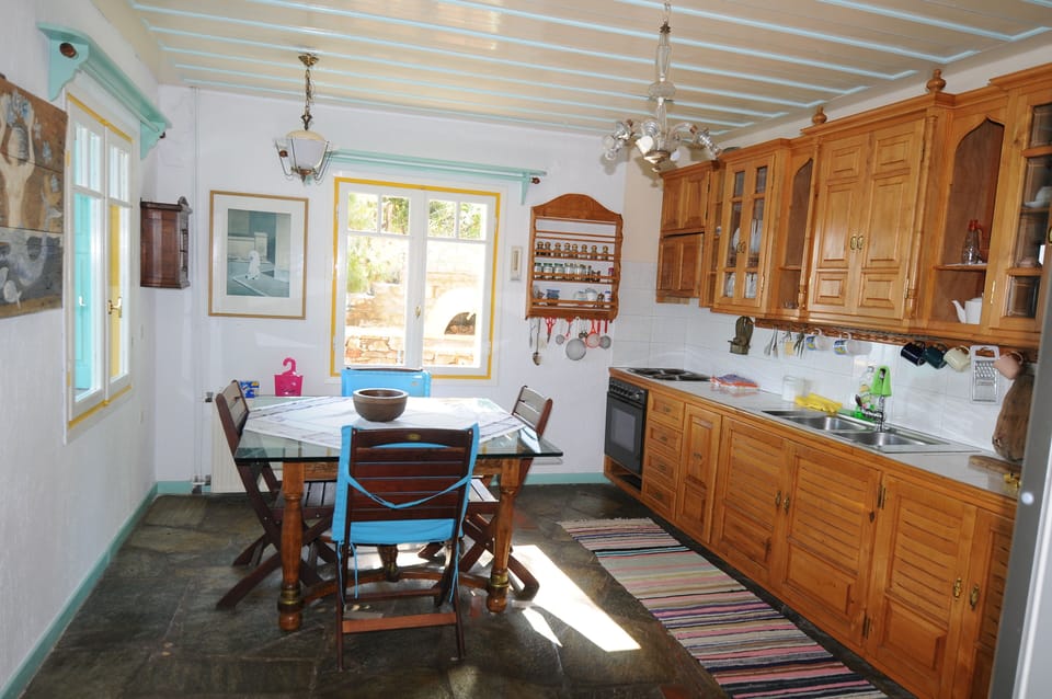 The kitchen full equiped 
