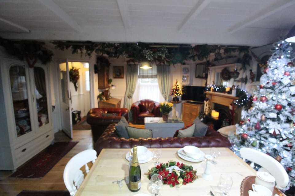 Xmas at Little Dorrit
