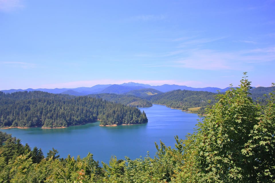 Lokvarsko lake, 5 minutes walking from the house