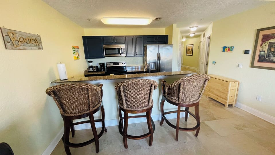 Kitchen bar area.