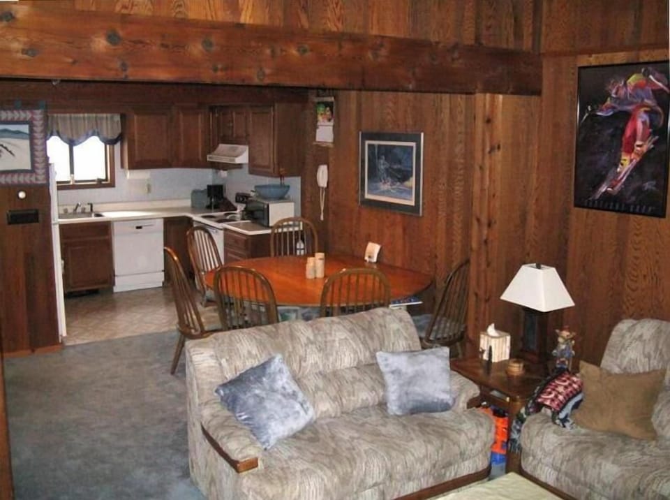 Kitchen / Dining (couches replaced)