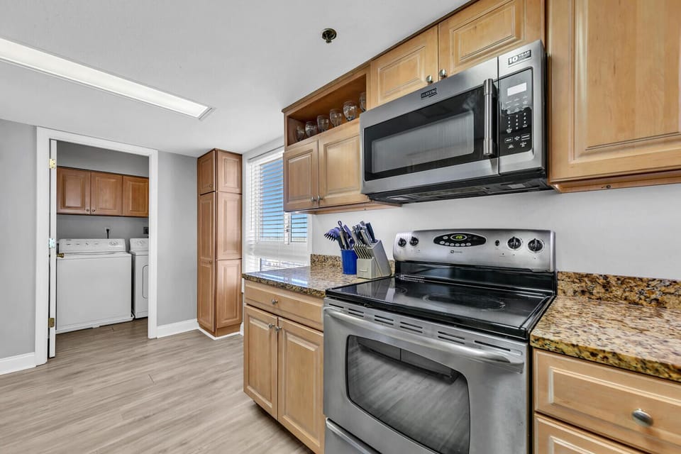 Updated Kitchen - Keurig and Regular Coffee Maker