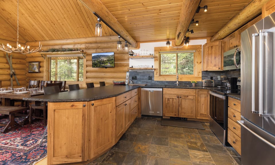 35 White Otter kitchen2