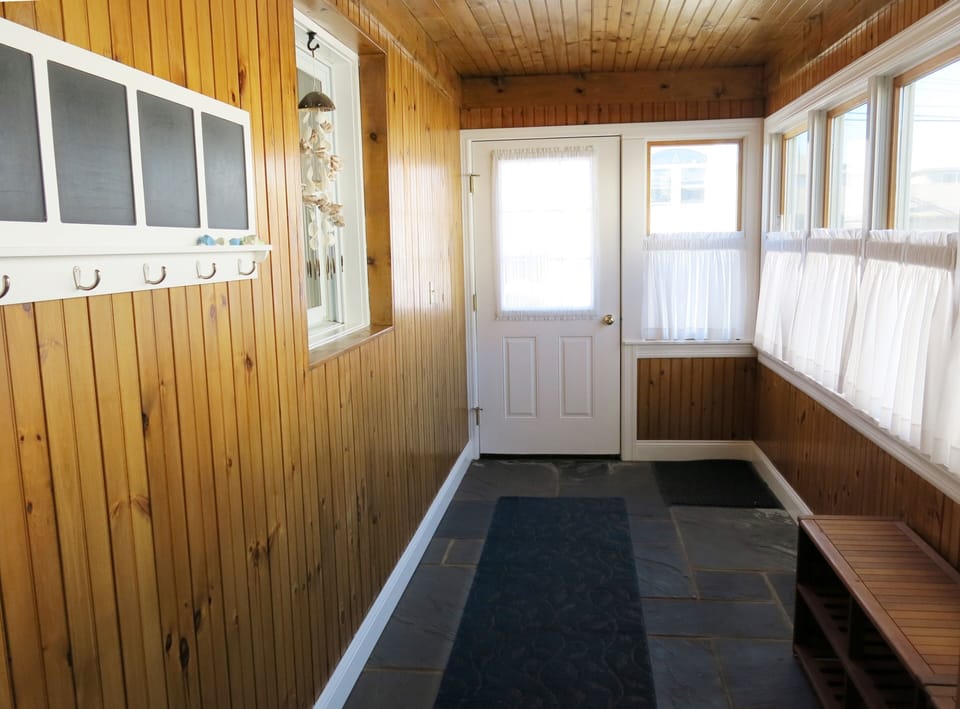 Mud room 