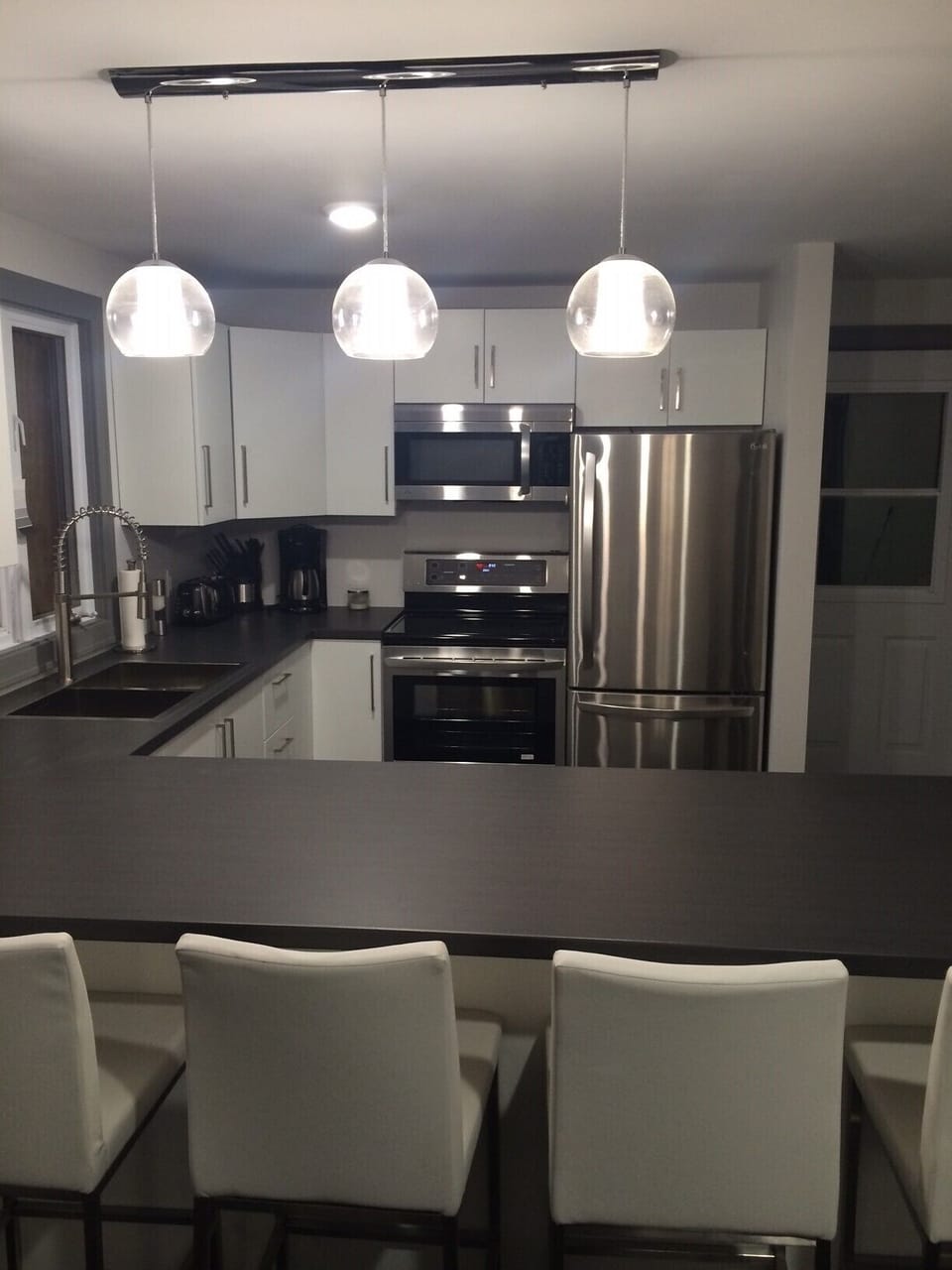 All new kitchen with all the amenities.