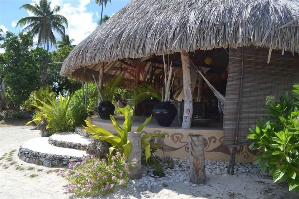 entrance of fare potee